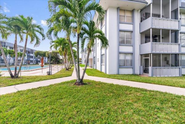 Ludlum Lake, 6707 NW 169th St #A110, Hialeah, Florida 33015, image 3
