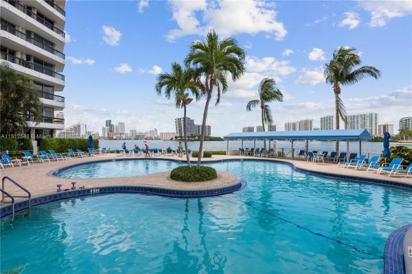 Mystic Pointe Tower 500, 3530 Mystic Pointe Dr #2208, Aventura, Florida 33180, image 1