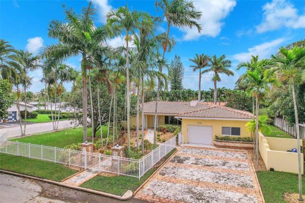 Hollywood Lakes, 1206 Adams St, Hollywood, Florida 33019, image 2