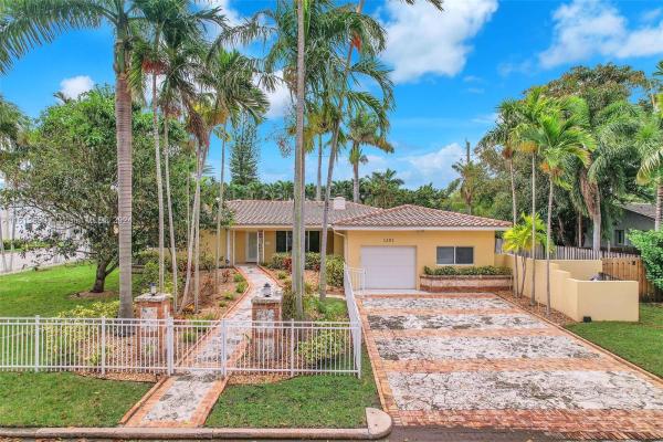 Hollywood Lakes, 1206 Adams St, Hollywood, Florida 33019, image 3