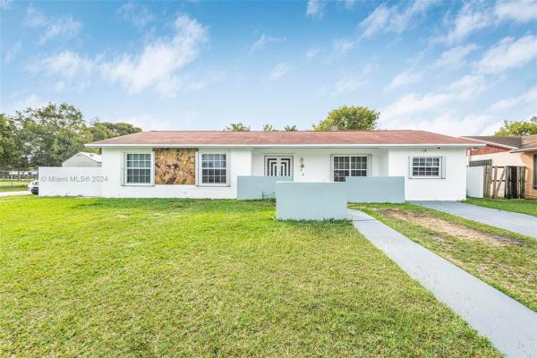 Pine Lake, 11000 SW 167 St #, Palmetto Estates, Florida 33157, image 1