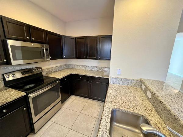 Kendall Commons Townhomes, 9341 SW 171st Ave #9341, Kendall, Florida 33196, image 1