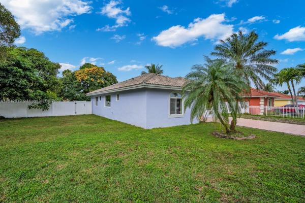 Lake Lucerne, 20400 NW 17th Ave, Miami Gardens, Florida 33056, image 1