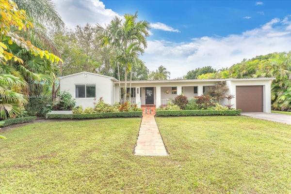 Davis Manor, 6544 SW 78th Ter, South Miami, Florida 33143, image 1