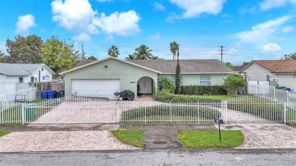 Meadow Wood Manor, 13221 SW 256th Ter, Princeton, Florida 33032, image 1