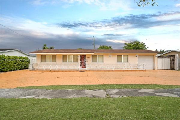 Miller Heights, 4911 SW 95th Ave, Olympia Heights, Florida 33165, image 3