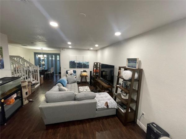 Kendall Breeze South, 12542 SW 126th Ave, Kendall, Florida 33186, image 2