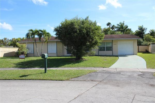 Fairway Estates, 10820 SW 154th St, Kendall, Florida 33157, image 1