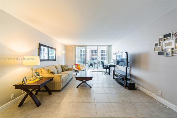 Mirador North 1200, 1200 West Ave #323, Miami Beach, Florida 33139, image 3