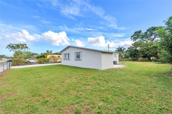 Riverdale Estates, 3270 NW 210th Ter, Miami Gardens, Florida 33056, image 3