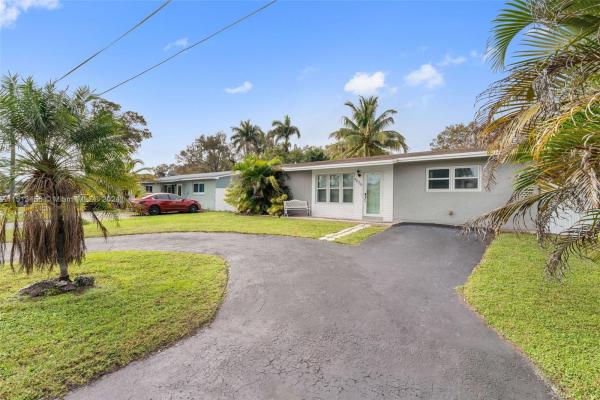 Dania Beach No HOA, 4625 SW 28th Way, Dania Beach, Florida 33312, image 1