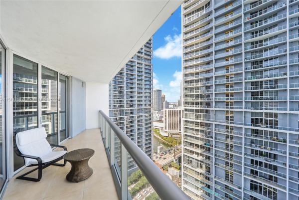 Icon Brickell Tower 2, 495 Brickell Ave #3006, Miami, Florida 33131, image 3