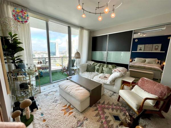 The Ivy At Riverfront, 90 SW 3rd St #2207, Miami, Florida 33130, image 1