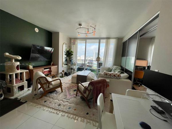 The Ivy At Riverfront, 90 SW 3rd St #2207, Miami, Florida 33130, image 3