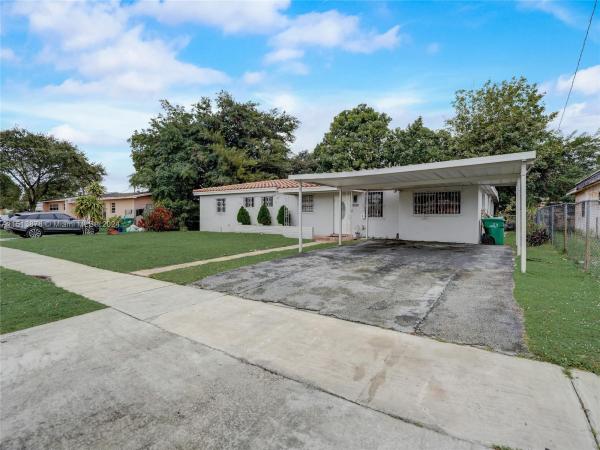 Fleetwood Gardens, 2030 NW 185th Ter, Miami Gardens, Florida 33056, image 2
