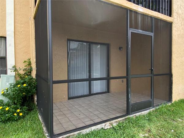 Banyan Tree, 9714 Hammocks Blvd #101-29, The Hammocks, Florida 33196, image 1