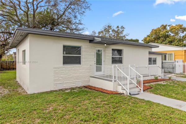 2950 NW 71st St, Gladeview, Florida 33147, image 3