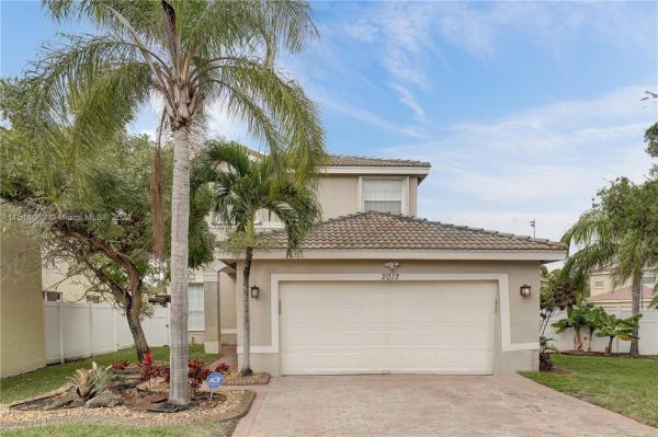 Silver Shores, 2012 SW 157th Ave, Miramar, Florida 33027, image 2