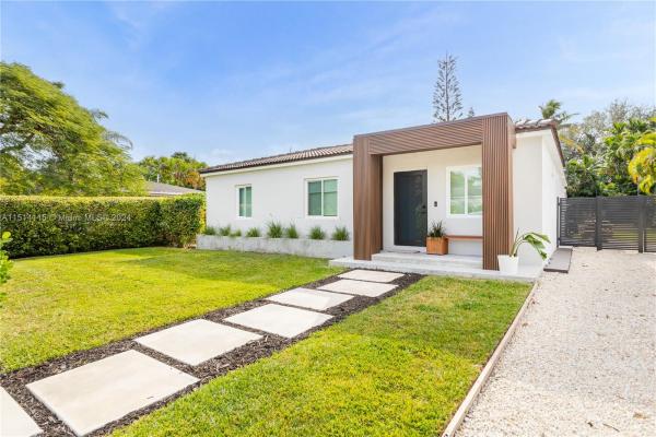 Bird Road Terrace, 6600 SW 46th St, Westwood Lakes, Florida 33155, image 3
