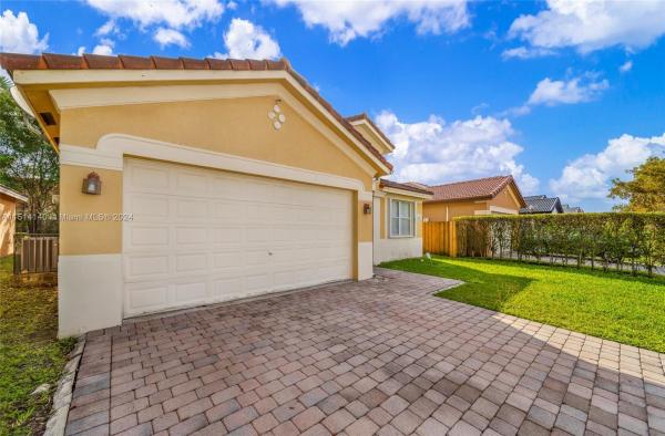 Bluewaters, 24141 SW 107th Ave, Princeton, Florida 33032, image 3