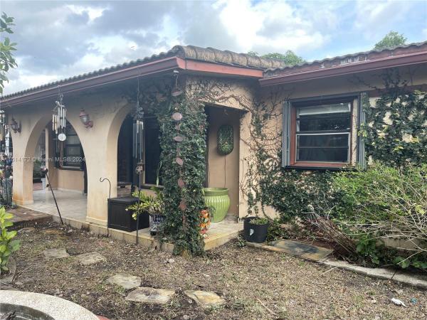 Carol City Gardens, 20433 NW 44th Pl, Miami Gardens, Florida 33055, image 3