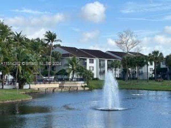 Visconti, 9088 W Atlantic Blvd #521, Coral Springs, Florida 33071, image 1