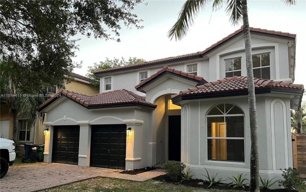 Villas Del Campo, 24706 SW 108th Pl, Princeton, Florida 33032, image 1