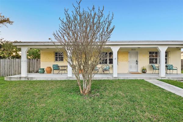 Palmland Homes South, 30114 SW 152nd Ct, Leisure City, Florida 33033, image 1