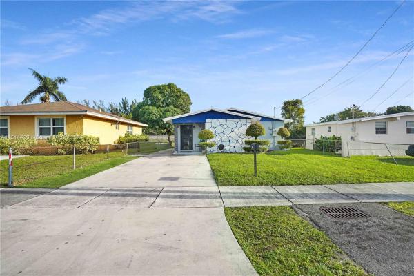 Rainbow Gardens, 15331 NW Railroad Dr, Miami Gardens, Florida 33054, image 1