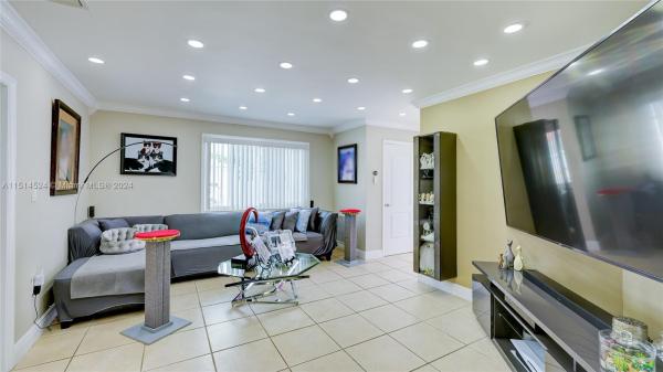 Twelfth Street Manors, 3610 NW 4th St, Miami, Florida 33125, image 1