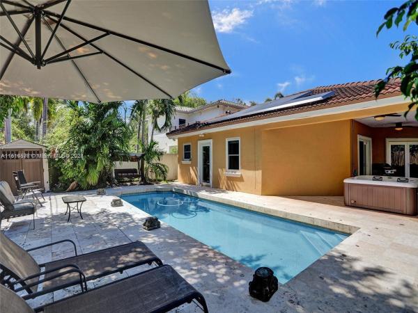 Village Of El Portal, 308 NE 89th St, El Portal, Florida 33138, image 2