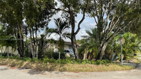 Chelisa, 15771 SW 297th St, Leisure City, Florida 33033, image 1