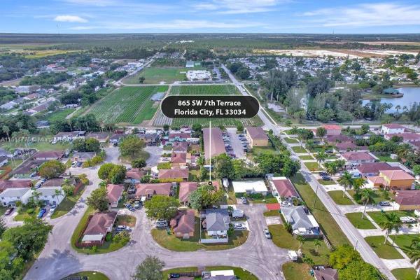 Villas Of Palm Bay, 865 SW 7th Ter, Florida City, Florida 33034, image 1