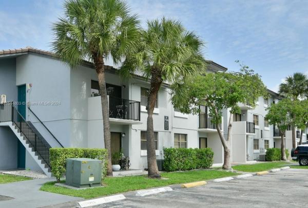 Villa Bellini, 7230 NW 179th St #306, Hialeah, Florida 33015, image 1