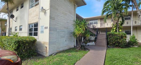 Heritage Of Sans Souci, 1725 NE 116th Rd #1, North Miami, Florida 33181, image 2
