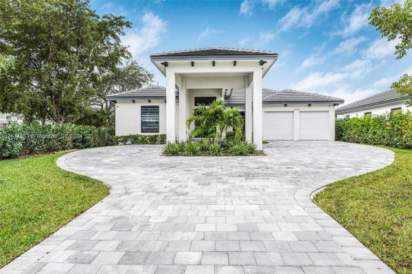 Marlin Estates, 19230 Belview Dr, Cutler Bay, Florida 33157, image 3
