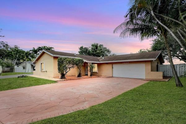 Stonebridge, 12305 Paseo Way, Cooper City, Florida 33026, image 2