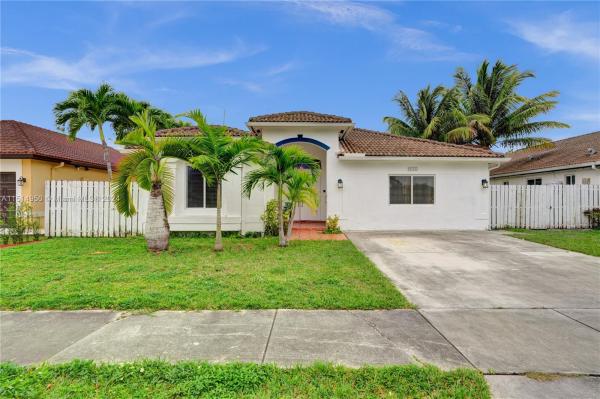 16330 SW 52nd St, Unincorporated Dade County, Florida 33185, image 2