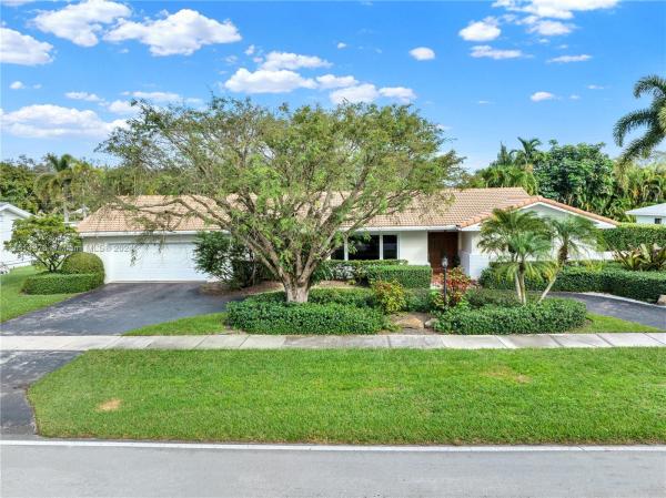 Country Squire Mnr, 13221 SW 72nd Ave, Pinecrest, Florida 33156, image 3
