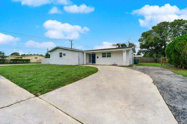 Holiday Village, 4461 NW 25th St, Lauderhill, Florida 33313, image 3