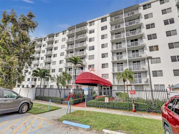 1251 NE 108th St #602, Unincorporated Dade County, Florida 33161, image 2