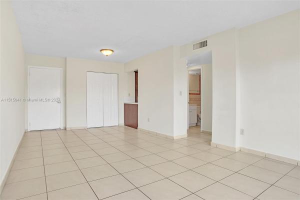 Pineside, 8889 Fontainebleau Blvd #401, Fountainebleau, Florida 33172, image 1