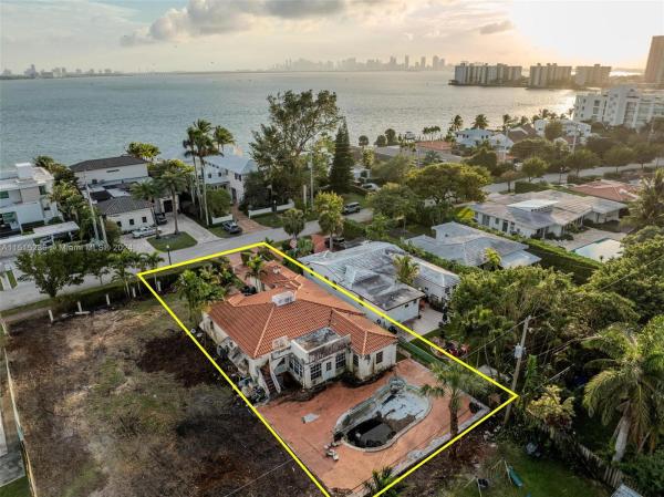 Isle Of Normandy, 1785 Bay Dr, Miami Beach, Florida 33141, image 3