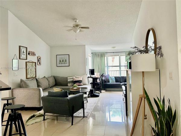 Coral Key, 3320 N Pinewalk Dr N #1727, Margate, Florida 33063, image 2