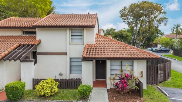 Village Homes In The Crossings, 11335 SW 133rd Ct #52-1, The Crossings, Florida 33186, image 1