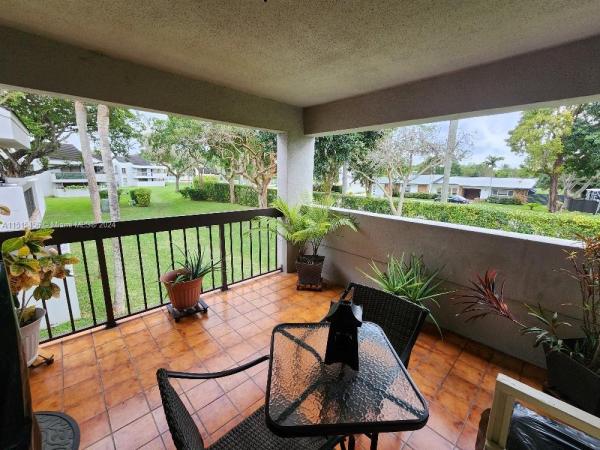 Calusa Club Village, 13280 SW 88th Ln #201-B, The Crossings, Florida 33186, image 3