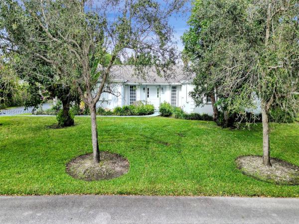 Country Club Grove, 8525 SW 148th Ter, Palmetto Bay, Florida 33158, image 1