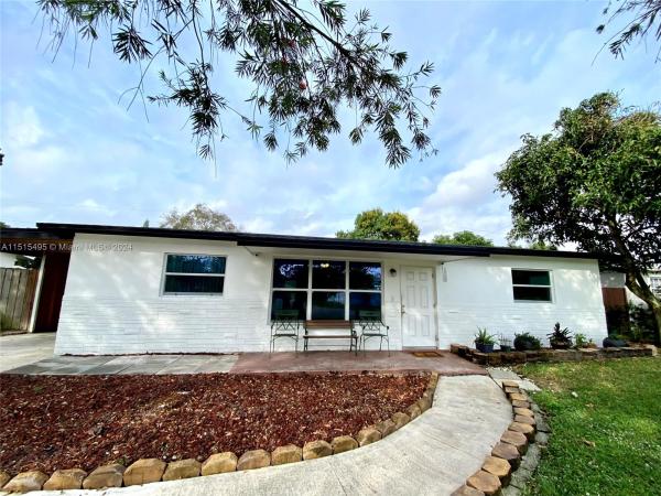 Silver Lake, 5731 SW 53rd Ter, Davie, Florida 33314, image 1