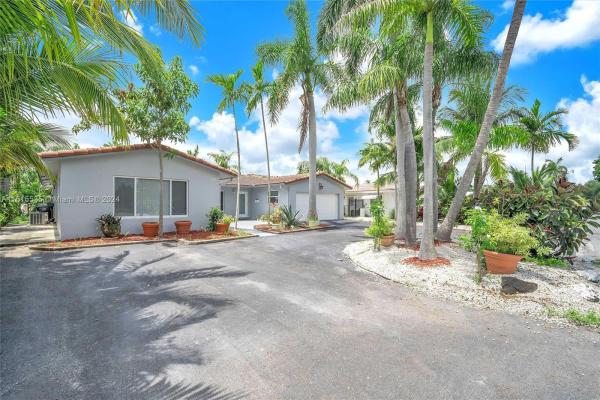 Coral Ridge Isles, 1732 NE 56th Ct #2, Fort Lauderdale, Florida 33334, image 1