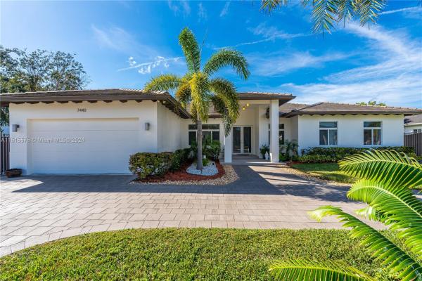 Red Berry Estates, 7440 SW 124th Ct, Kendale Lakes, Florida 33183, image 3